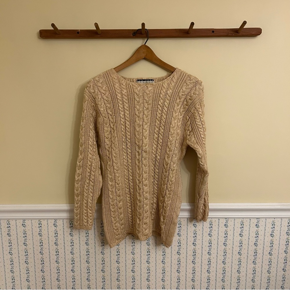 VINTAGE New York Studio Cable Knit Sweater